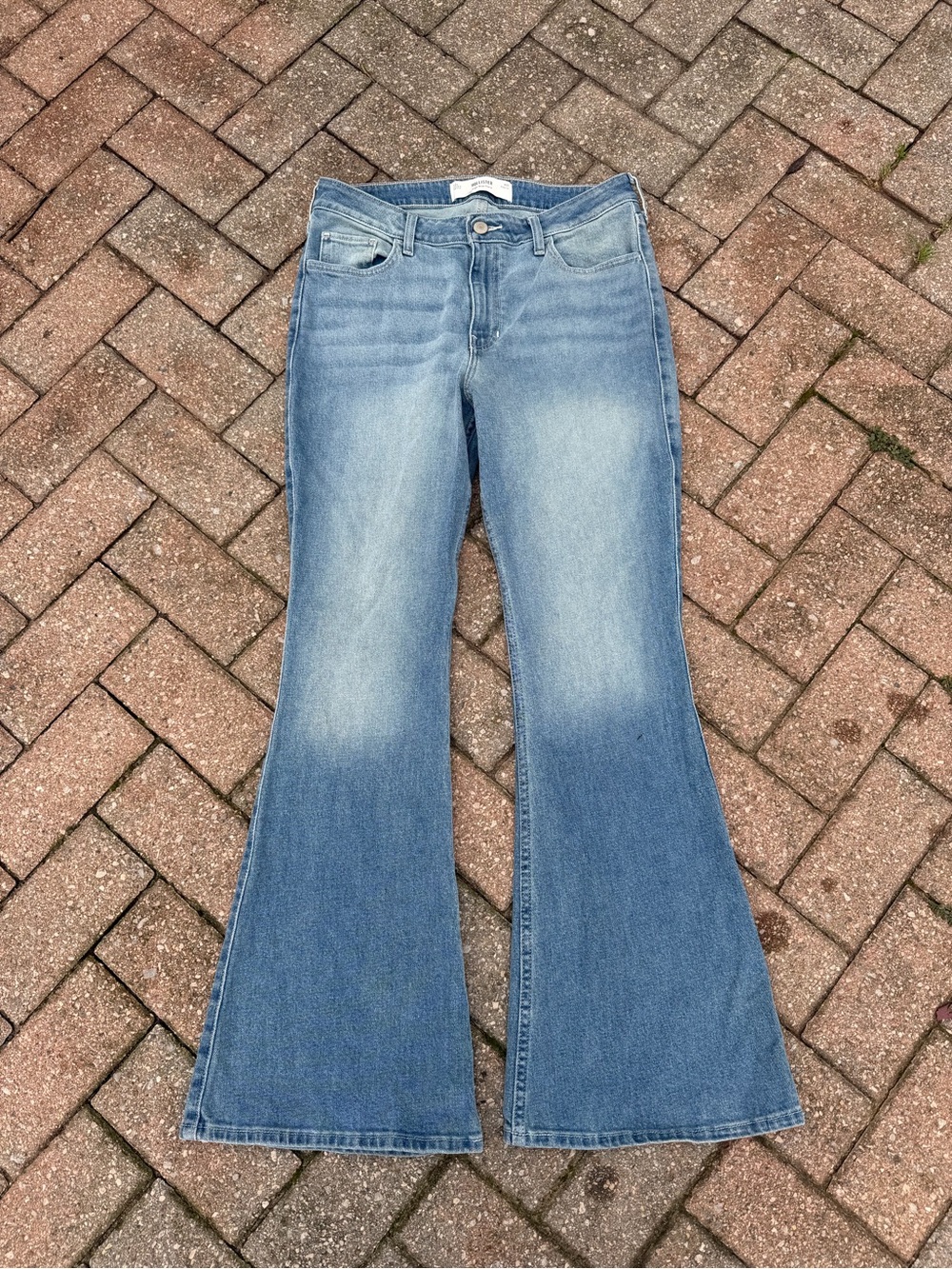 Hollister High Rise Flare Women’s Jeans Size 12R (Waist 31)
